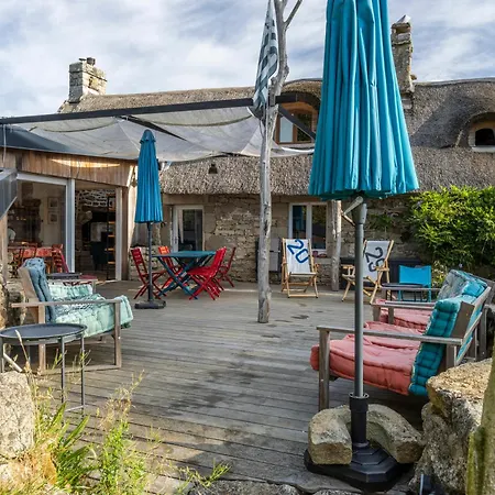 Superbe Chaumiere En Bord De