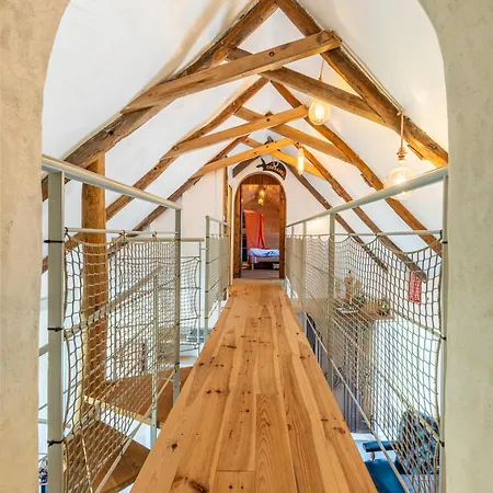 Superbe Chaumiere En Bord De Villa *