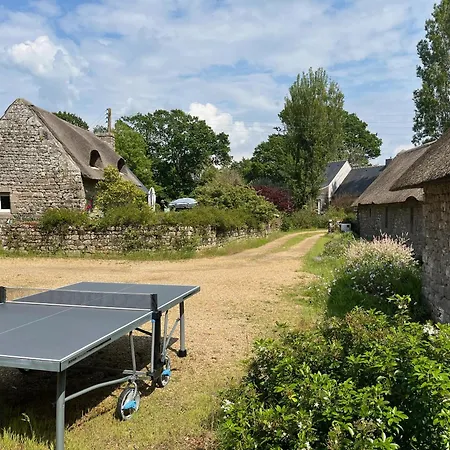 Superbe Chaumiere En Bord De *